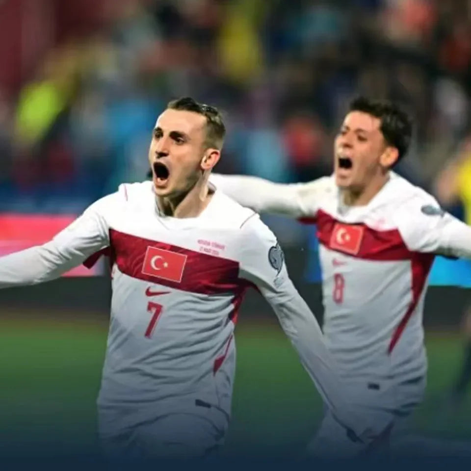 2026/27 Turkey Home White Fans Soccer Jersey Detail 2