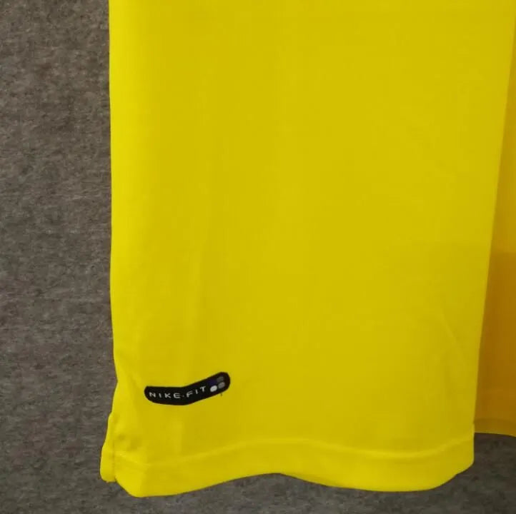 1998 Brazil Home Yellow Retro Soccer Jersey(No small fonts on the chest) Detail 3