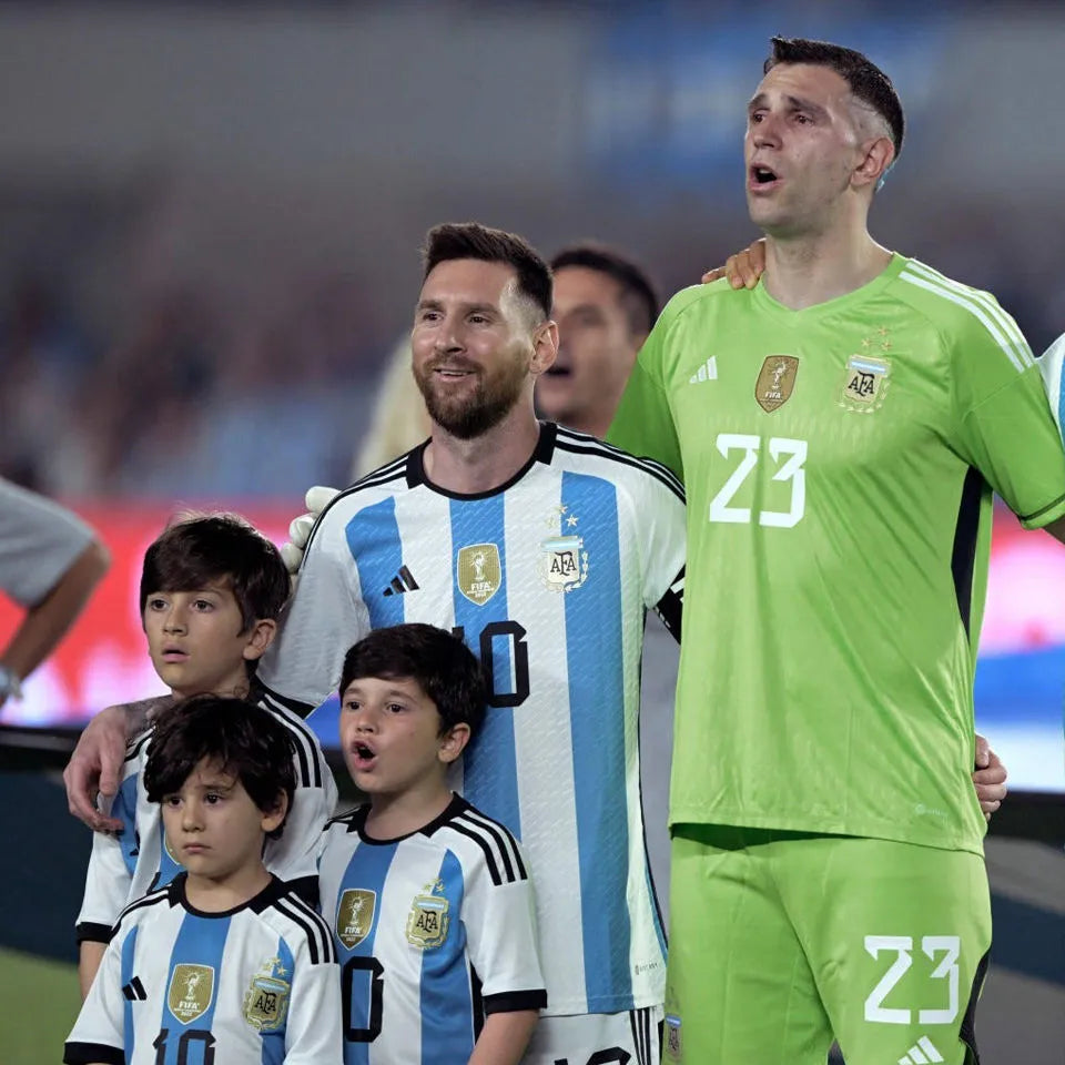 MESSI #10 Signature Version Argentina 1:1 Home Fans Jersey (3 Stars 3星 1字签名版) ★★ Back