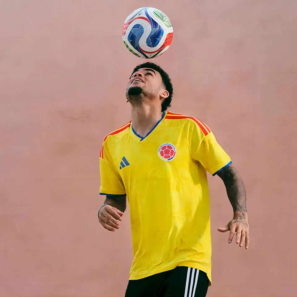 2026/27 Colombia 1:1 Quality Home Yellow Fans Soccer Jersey (Have Right Patch 有右臂章 黑底白字） Detail 4