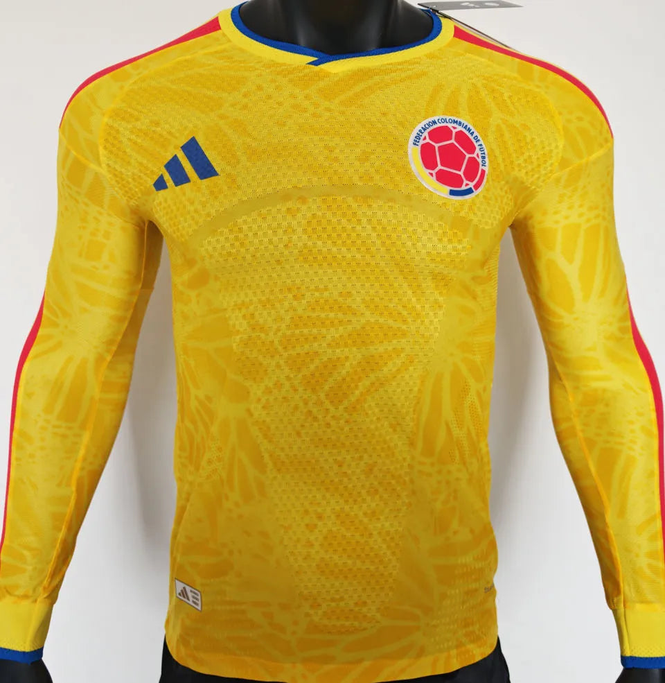 2026/27 Colombia Pink Goalkeeper Fans Soccer Jersey Detail 4