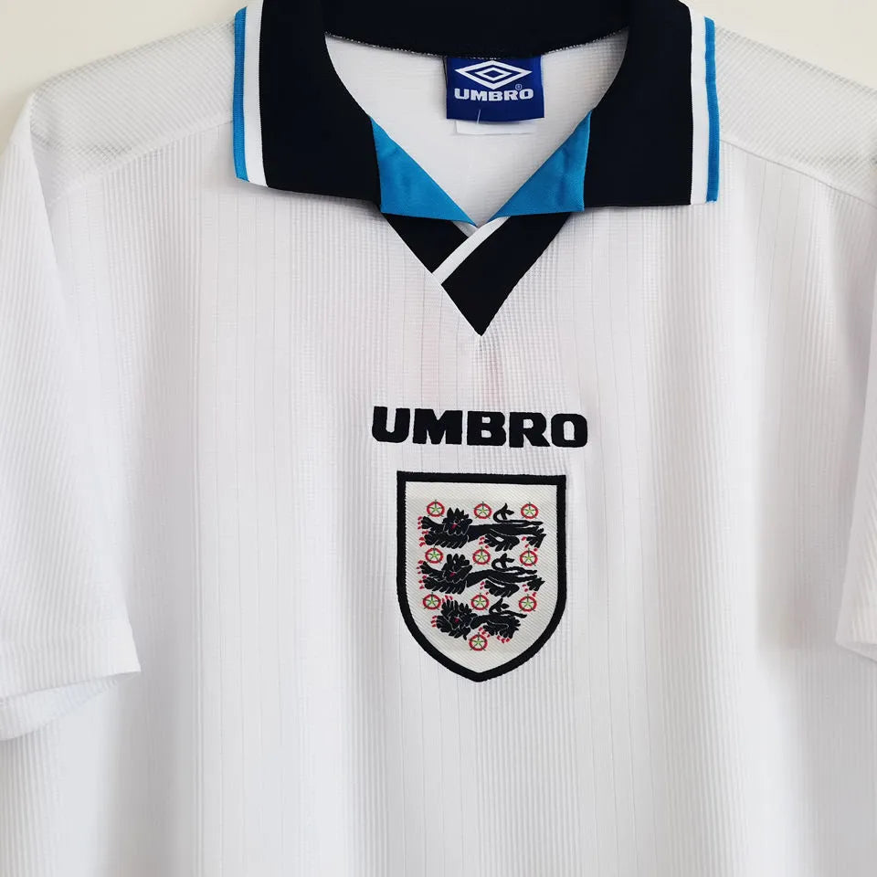 1996 England Home White Retro Long Sleeve Soccer Jersey Detail 3
