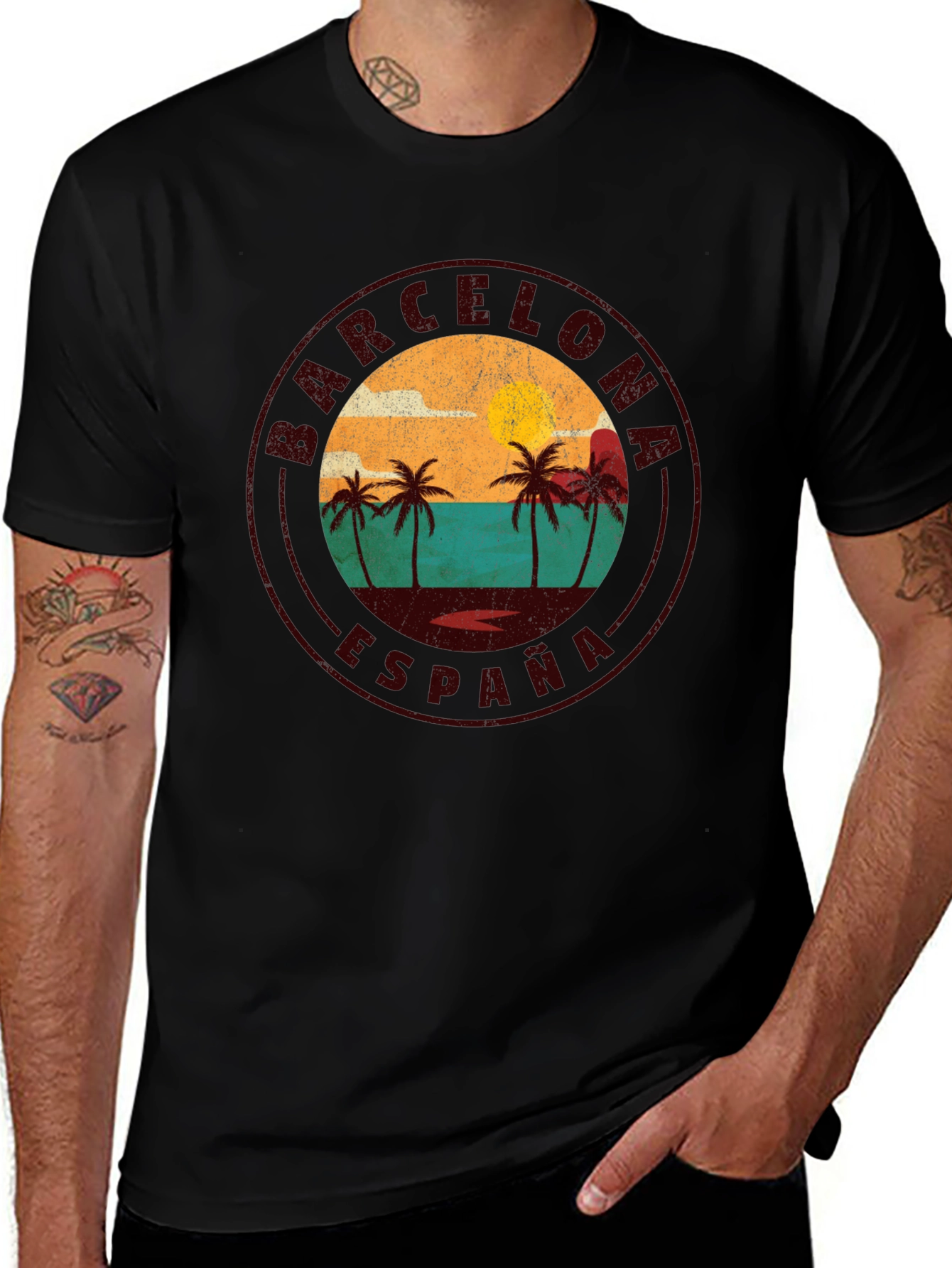 Barcelona España Graphic T-Shirt - Retro Beach Design