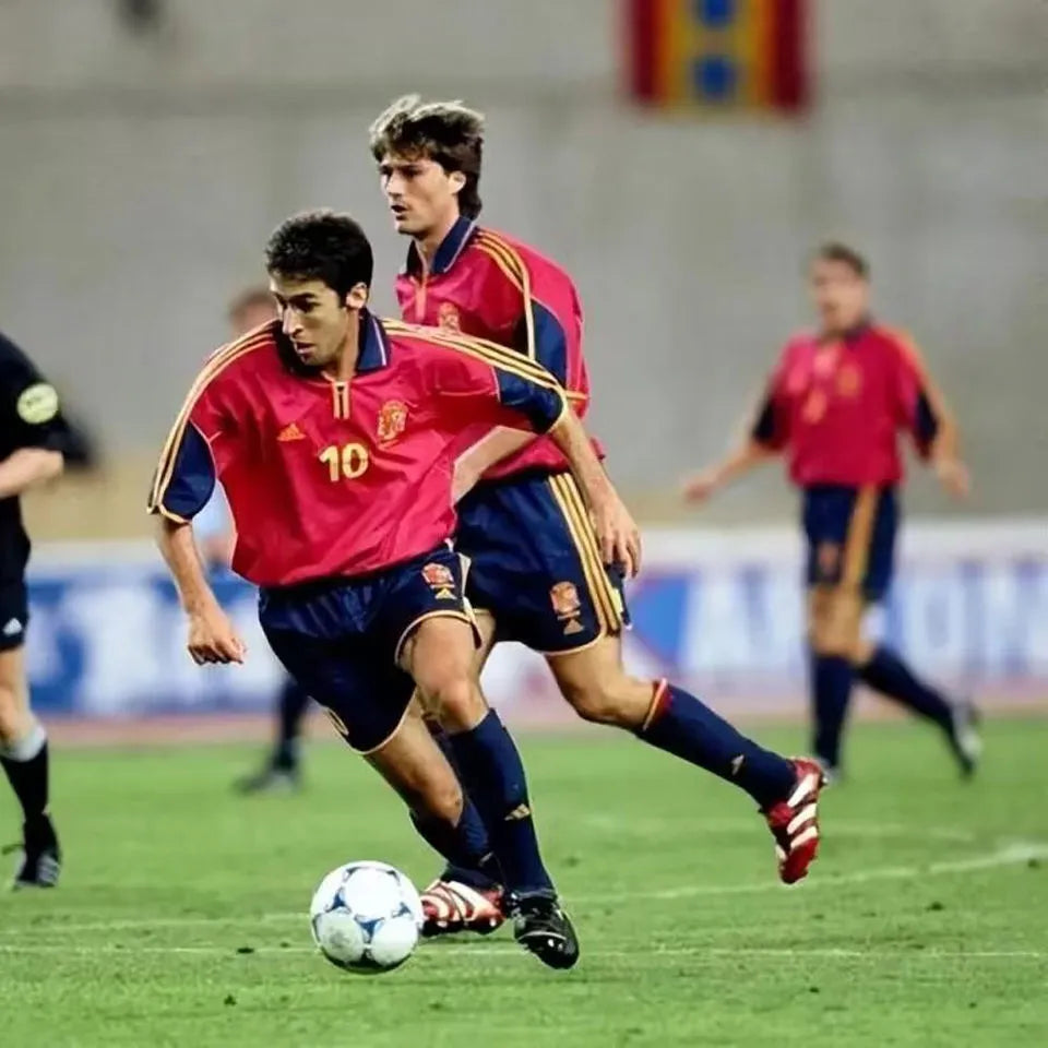 2000 Spain Away White Retro Soccer Jersey Detail 2