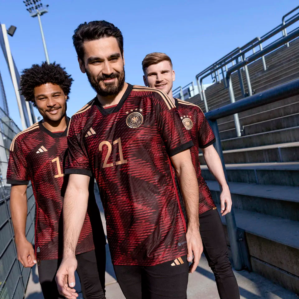 Müller #13 Germany 1:1 Quality Away Fans Jersey 2022/23 ★★ Back