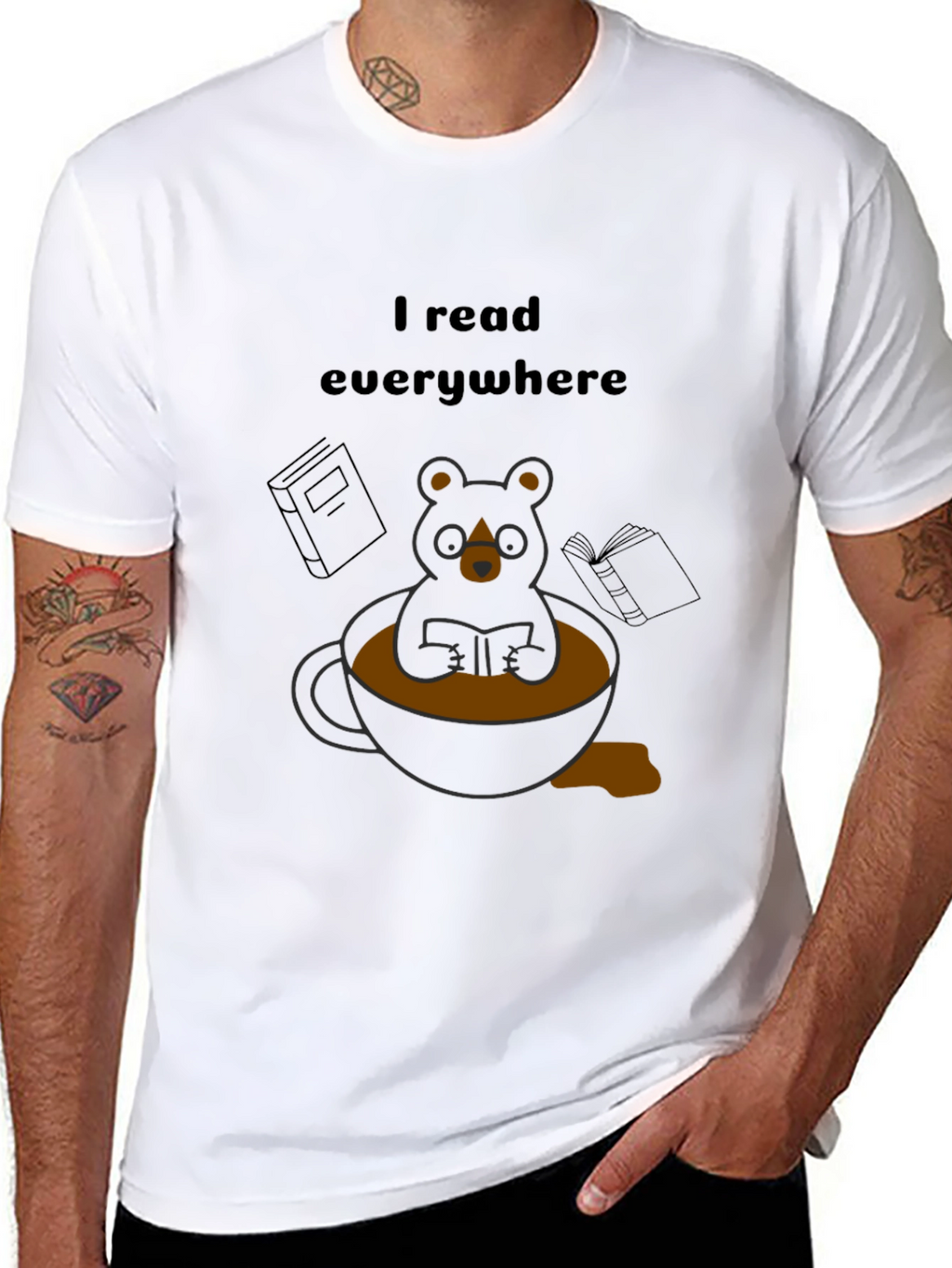 I Read Everywhere T-Shirt: Bear in Coffee Cup