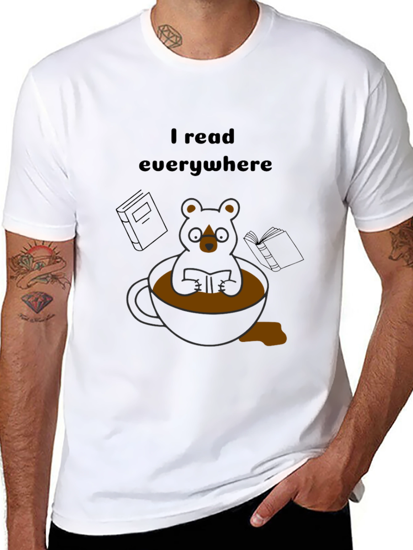 I Read Everywhere T-Shirt: Bear in Coffee Cup
