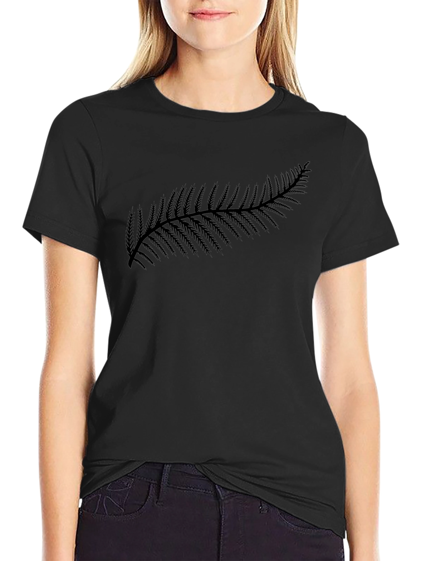 Fern Design Black Tee - Nature Inspired Casual Wear